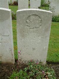 Etaples Military Cemetery - McLagan, Harold Bruce